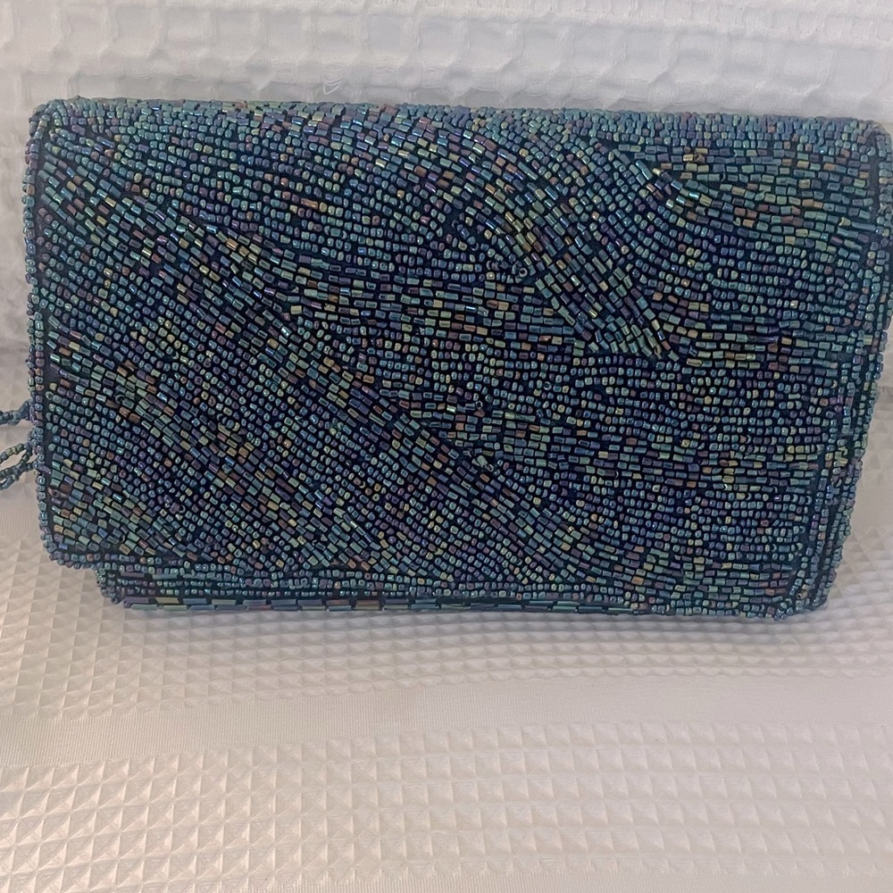 Beaded Clutch - Picture 4 of 7